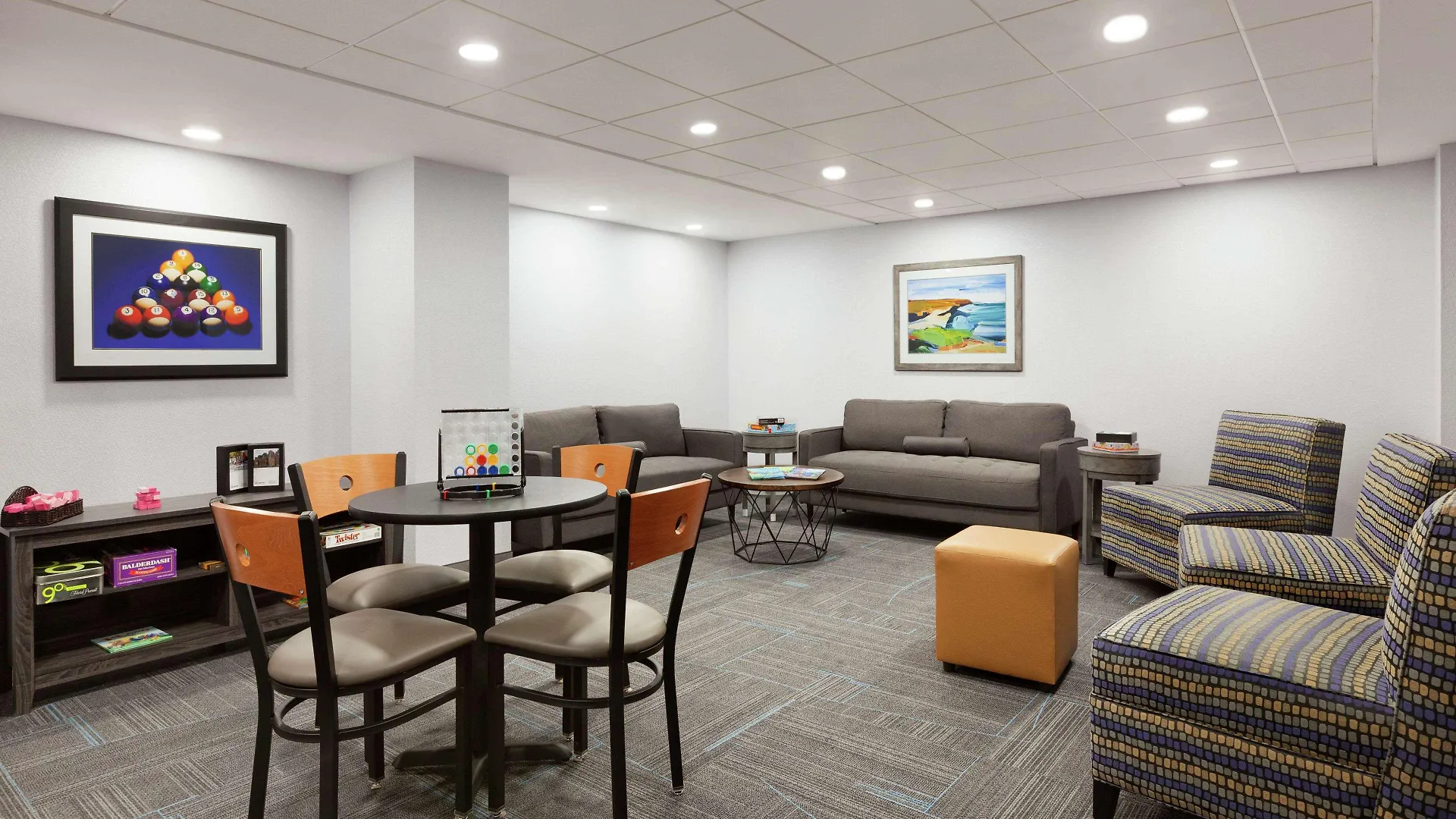 Homewood Suites Williamsburg Hotel